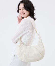 LeSportsac SHEEN LARGE CRESCENT/ホワイトマシュマロ