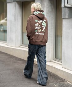 WEGO 【ユニセックス着用ITEM】別注BENDAVISグラフィックプルパーカー