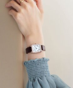 CITIZEN 【替えバンド付き電波時計】電池交換不要のスクエア2wayモデル ES9506-62A