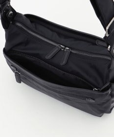 Y'SACCS 【ムック本掲載】【ナイロンタフタ×リサイクルレザー】デイリーショルダー　Sサイズ