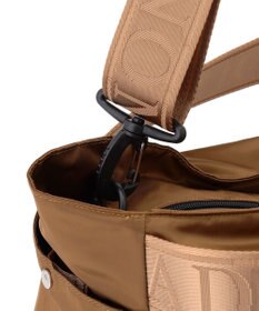 23区 NOMADIS バスクポケット ショルダーバッグ