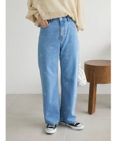 Green Parks ・Ｄｏｕｂｌｅ　Ｆｌａｇｓ　リボン刺繍ストレートデニム