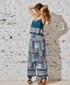 San-ai Resort（三愛水着楽園） ロングパンツセット水着　9M・11L　【Coral veil（コーラルヴェール）】