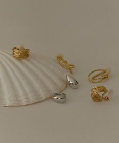 Phoebe 【痛くないシリーズ・金属アレルギー対応】ドロップソフトイヤリング　シルバー