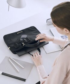 Maison de FLEUR リボンチャーム付きPCケース