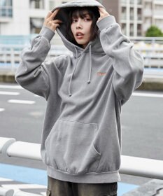 WEGO 【ユニセックス着用ITEM】ピグメントグラフィックプルパーカー