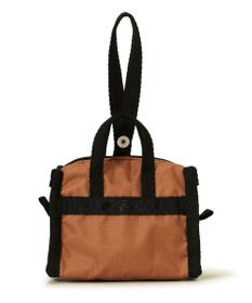 LeSportsac MICRO WEEKENDER CHARM/LSSタイポグラフィチャームブラウン
