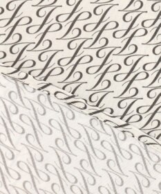 自由区 【セットアップ対応・洗える】モノグラムプリント ブラウス