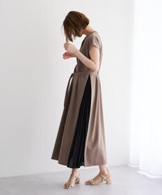 YECCA VECCA ベルテッドプリーツ切替ワンピース