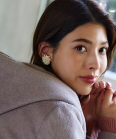 Tiaclasse ビジューパールフラワーピアス