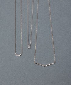 Phoebe 〈金属アレルギー対応〉エターナルクレセントネックレス