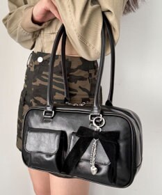 WEGO チャーム付きスクエアボストンバッグ