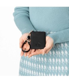 CLATHAS ワッフル リール付きパスケース