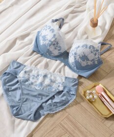 Wing ノンワイヤーブラジャー 【シンクロブラ】 動いてもズレにくい やさしくボリュームメイク MB4017 ウイング／ワコール