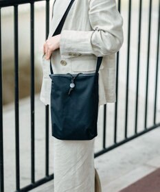 LIVERAL NAKI S ショルダーバッグ