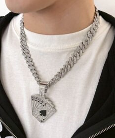 WEGO Mモチーフラインストーンネックレス