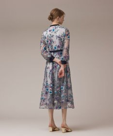 GRACE CONTINENTAL マルチ刺繍フレアワンピース