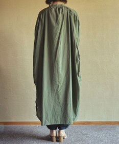 muuc キャッチ裾切り替えフレンチスリーブワンピース〈前開きで羽織にも〉〈日本製〉〈上品な透け感〉〈体型カバー・フリーサイズ〉〈モードな異素材・コットンローン使用〉