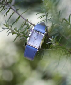 CITIZEN 【光発電エコ・ドライブ】ハンサムなスクエアケース 替えバンド付き シルバー ブルー