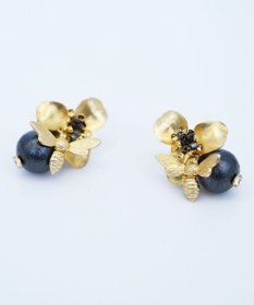 monshiro 【セレモニーにも/コットンパール/スワロフスキー】シュウカイドウニハチプチ ピアス（ブラック)