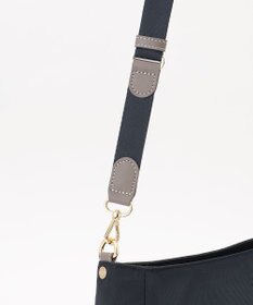 LA BAGAGERIE ポリエステルキャンバス　タックショルダー