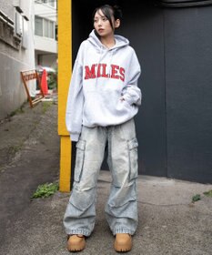 WEGO 【ユニセックス着用ITEM/SMLサイズ展開】グラフィックロゴプルパーカー
