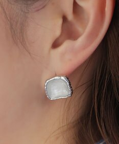 Tiaclasse カラースクエアピアス