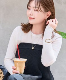 Phoebe 〈金属アレルギー対応〉メタリックパールホースシューネックレス　ゴールド　ステンレス/馬蹄/蹄鉄/ラッキーモチーフ/ギフト/プレゼント/大ぶり