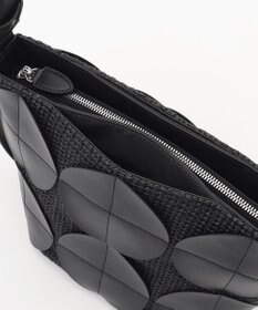 Y'SACCS サークルパッチショルダーバッグ