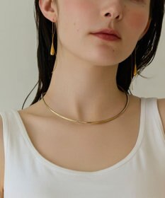 Phoebe 〈金属アレルギー対応〉フロウドロップアメリカンピアス　ゴールド　ステンレス