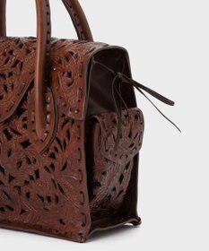 GRACE CONTINENTAL Cutwork Maestra