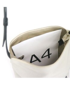 Regalo Felice 【超軽量 / A4サイズ対応 / 口元ファスナータイプ】ショルダー / REGALO