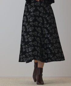 GRACE CONTINENTAL ラメフラワージャガードフレアスカート