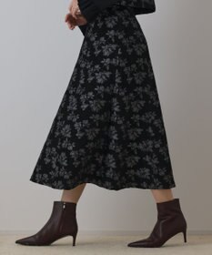 GRACE CONTINENTAL ラメフラワージャガードフレアスカート