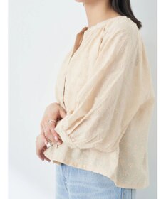 earth music&ecology 刺繍ギャザーブラウス