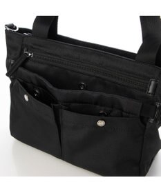 LA BAGAGERIE フロントポケット　スクエアナイロントート