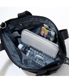 LA BAGAGERIE フロントポケット　スクエアナイロントート