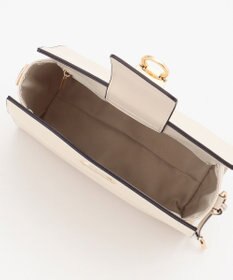 組曲 スクエアショルダー バッグ