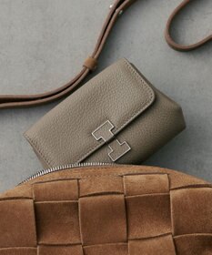 IACUCCI アバ ウォレット CERVO