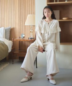 earth music&ecology ミニフリルフロントジップロンパース