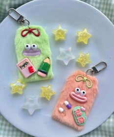 WEGO ミニラッキーチャームモンスターぬいぐるみキーホルダー