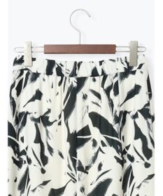 Te chichi 【2026年3月InRed掲載波瑠さん着用】ペイントパターンナロースカート