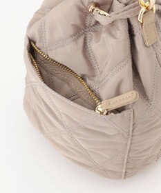 23区 キルティングミニ ショルダー バッグ