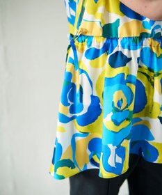 GRACE CONTINENTAL ペイントカラープリントトップ