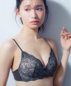 Wing ブラジャー 立体感のあるバストをメイク ふっくらデコルテ きれいな谷間 ブラのズレ・浮きを軽減 【ハイライトブラ】 ブラ CB4001 ウイング／ワコール