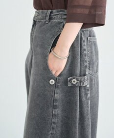 earth music&ecology サイドタックスーパーワイドデニムパンツ