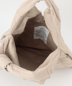 LA BAGAGERIE 【maison vert】 【超軽量！】キルティングトライアングルトートバッグ