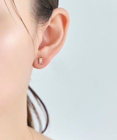 Phoebe シャインフレームレクタングルピアス　クリア（片耳）