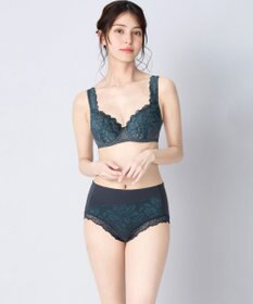 Wing ブラジャー Wing Lesiage 包みこむようなフィット感 安定感のあるつけごこち 肩にくいこみにくい ブラ PB3010 ウイング／ワコール