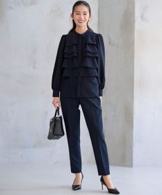 組曲 L 【KUMIKYOKU NAVY】コンフォータブルドレープ フリルテーパードパンツ